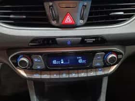 Hyundai i30 (2019) thumbnail 13