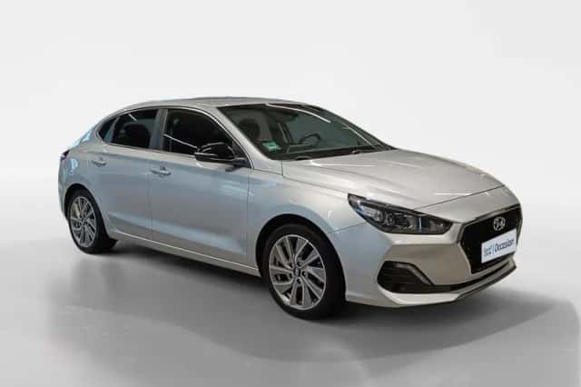 Hyundai i30 (2019) thumbnail 3