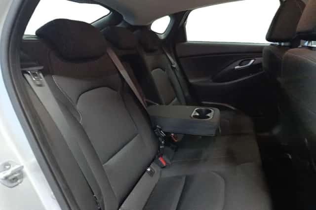 Hyundai i30 (2019) thumbnail 24