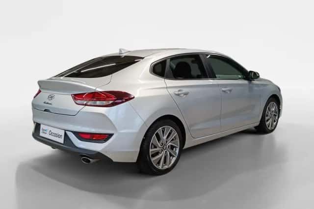 Hyundai i30 (2019) thumbnail 5