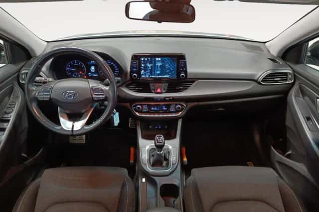 Hyundai i30 (2019) thumbnail 9