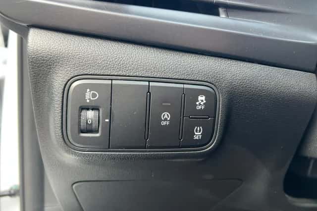 Hyundai i20 (2023) thumbnail 11