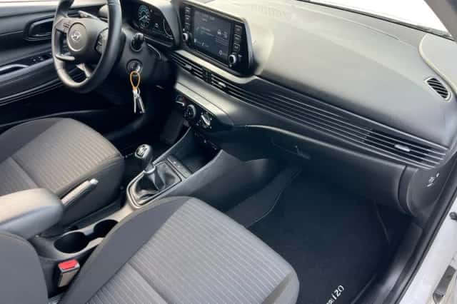 Hyundai i20 (2023) thumbnail 24