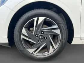 Hyundai i20 (2023) thumbnail 8