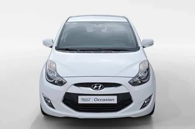 Hyundai ix20 (2015) thumbnail 2