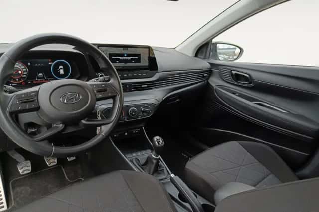 Hyundai Bayon (2024) thumbnail 9