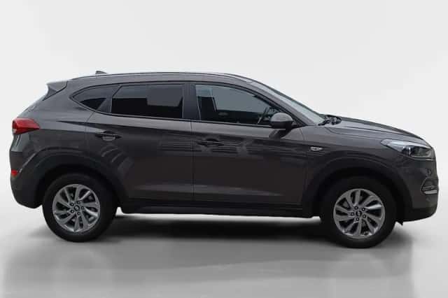 Hyundai Tucson (2017) thumbnail 4