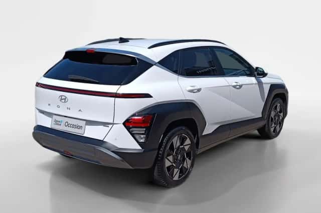 Hyundai Kona (2023) thumbnail 5