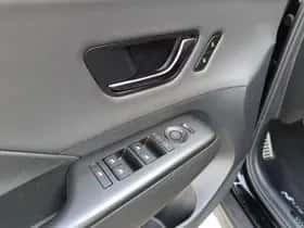 Hyundai Kona (2023) thumbnail 17