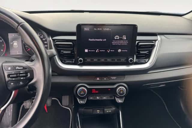 Kia Stonic (2023) thumbnail 14