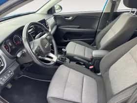 Kia Stonic (2023) thumbnail 9