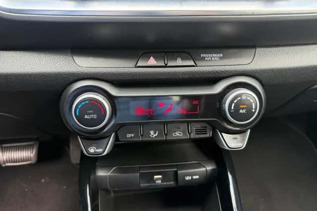 Kia Stonic (2025) thumbnail 13