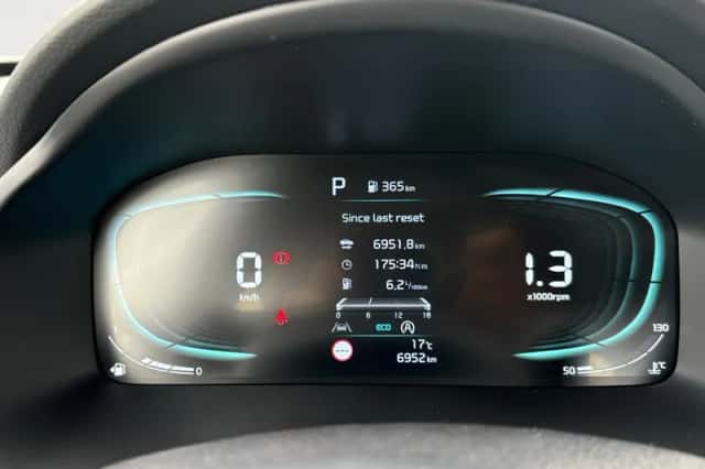 Kia Stonic (2025) thumbnail 14