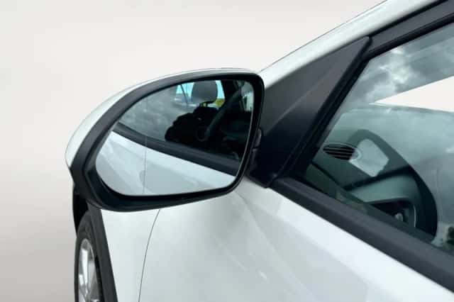 Kia Stonic (2025) thumbnail 25