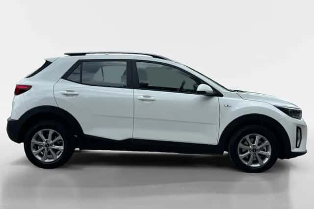 Kia Stonic (2025) thumbnail 6