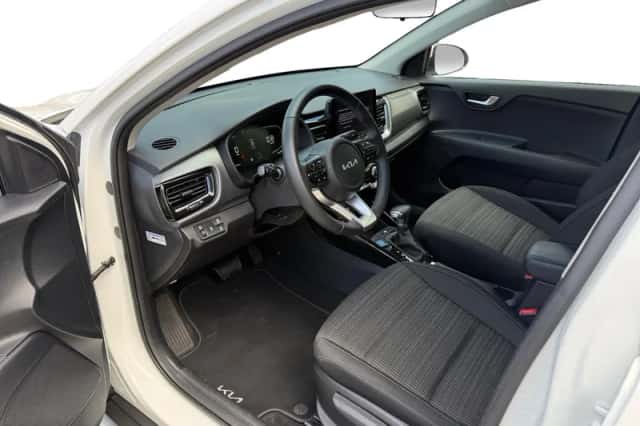 Kia Stonic (2025) thumbnail 8