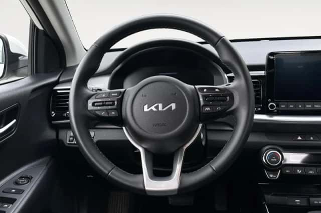 Kia Stonic (2025) thumbnail 9