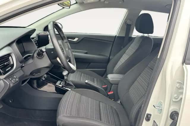 Kia Stonic (2025) thumbnail 10