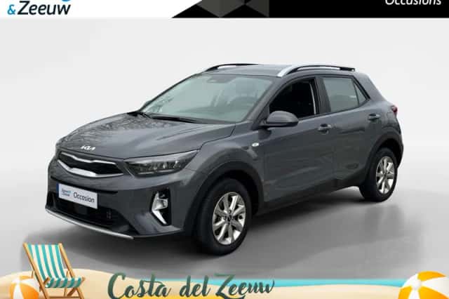 Kia Stonic (2023) thumbnail 1