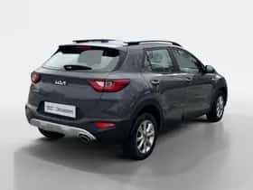 Kia Stonic (2023) thumbnail 3