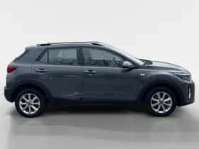Kia Stonic (2023) thumbnail 4