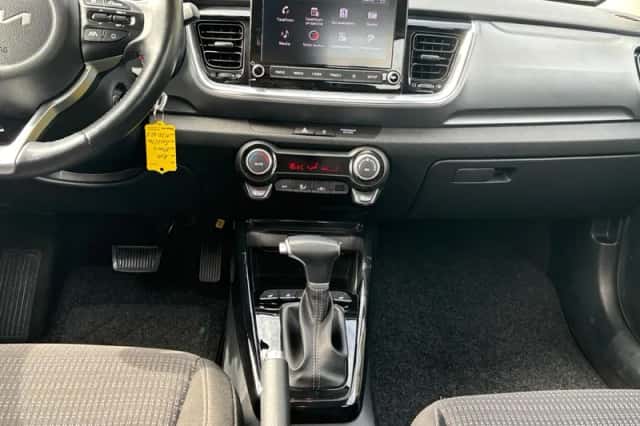 Kia Stonic (2023) thumbnail 16