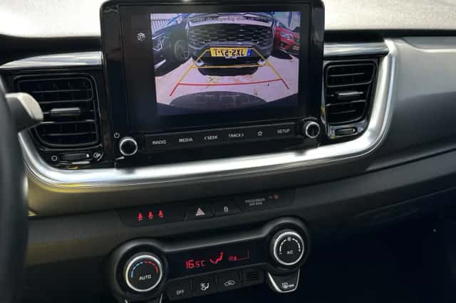 Kia Stonic (2023) thumbnail 17