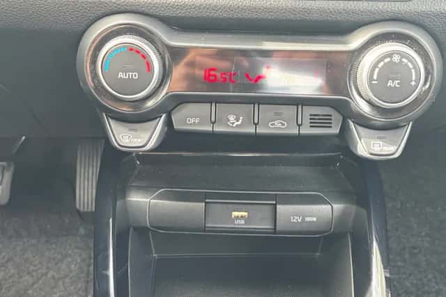 Kia Stonic (2023) thumbnail 18