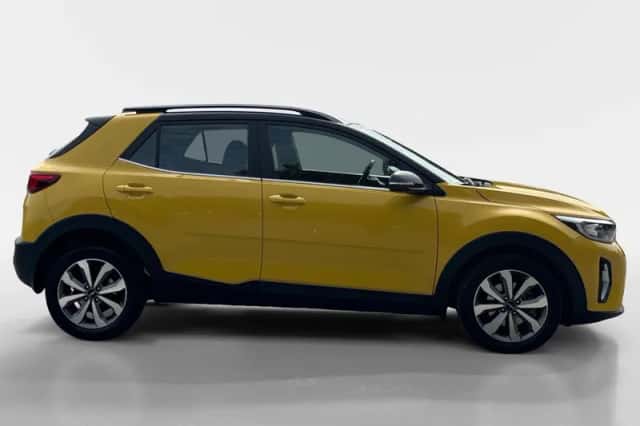 Kia Stonic (2023) thumbnail 4