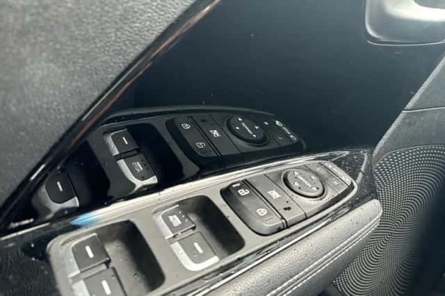 Kia Niro EV (2021) thumbnail 21