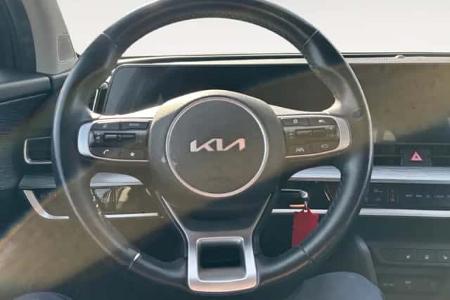 Kia Sportage (2023) thumbnail 16