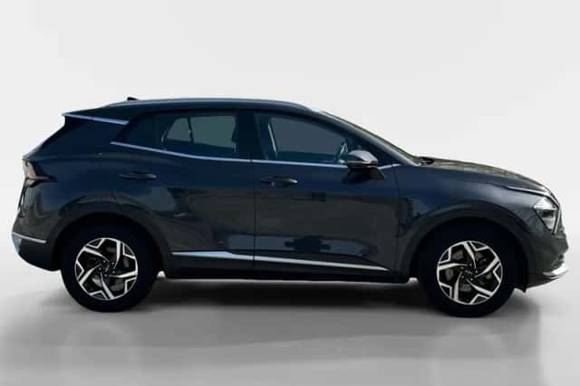 Kia Sportage (2023) thumbnail 4