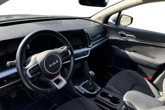 Kia Sportage (2023) thumbnail 8