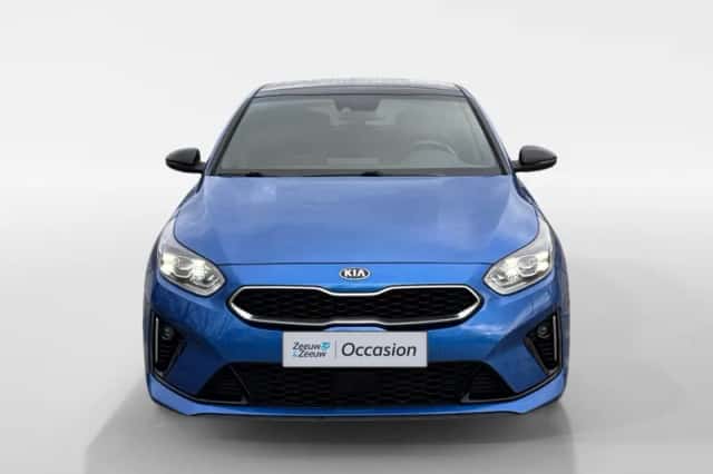 Kia Proceed (2021) thumbnail 2