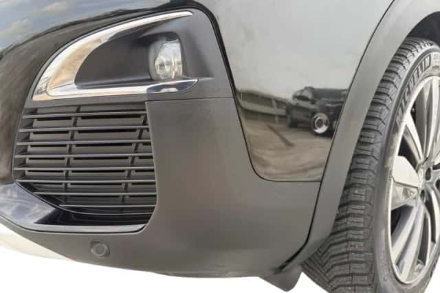 Peugeot 3008 (2017) thumbnail 13