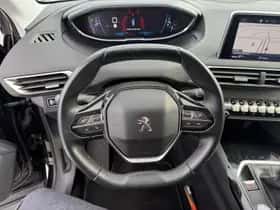 Peugeot 3008 (2017) thumbnail 16