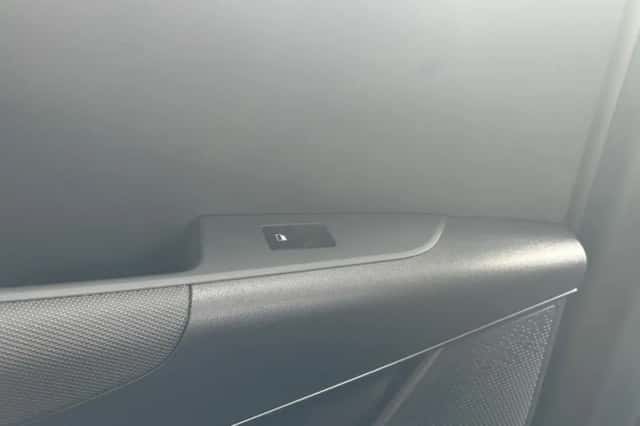 Kia Niro (2025) thumbnail 21