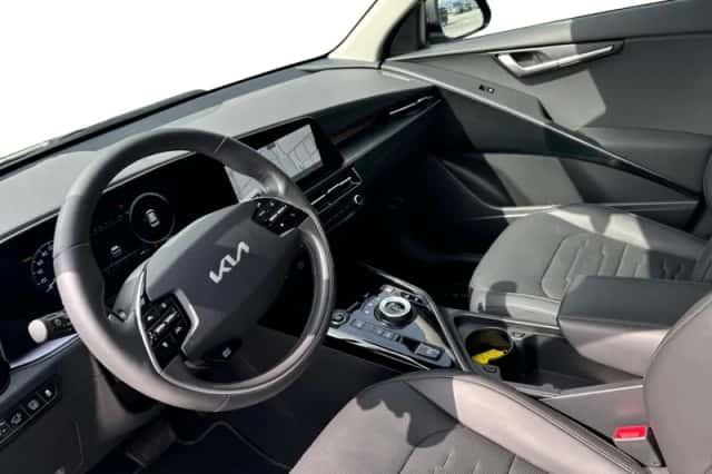 Kia Niro (2025) thumbnail 8