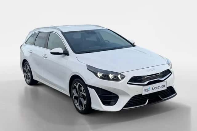 Kia Ceed Sportswagon (2021) thumbnail 3