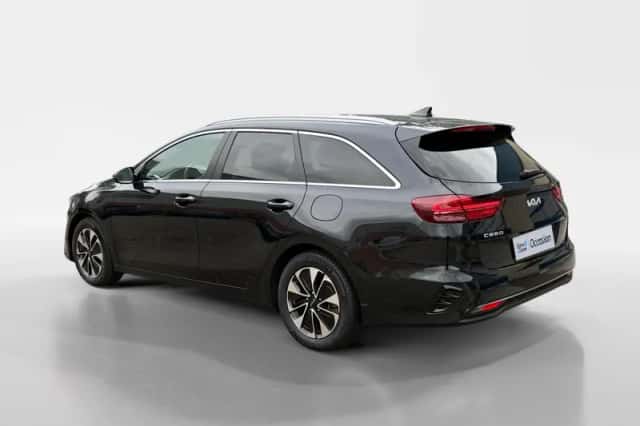 Kia Ceed Sportswagon (2025) thumbnail 2