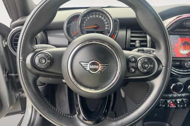 MINI Cooper (2019) thumbnail 18