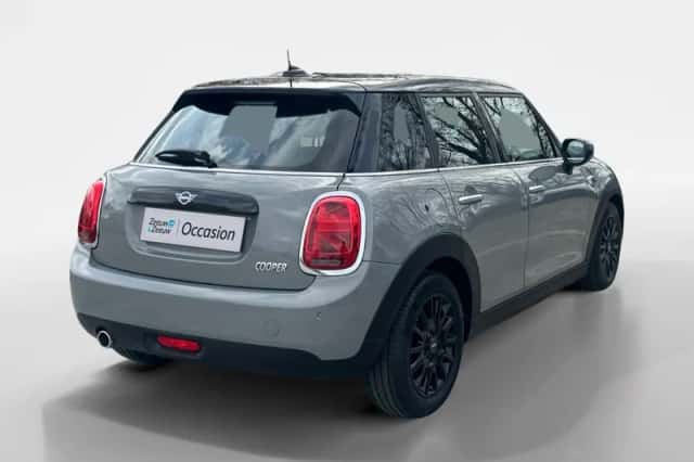 MINI Cooper (2019) thumbnail 5