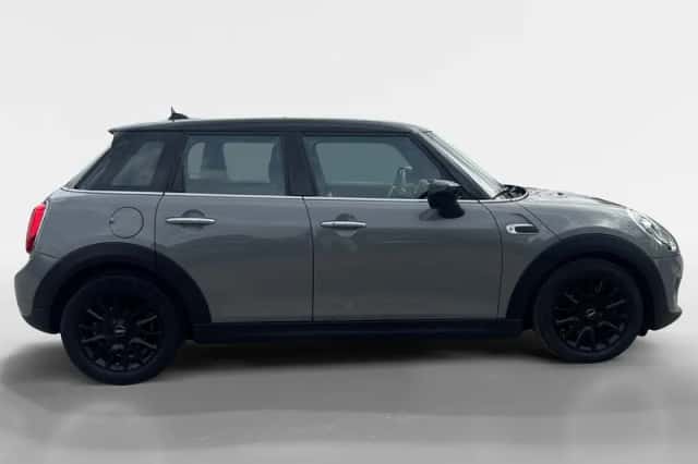 MINI Cooper (2019) thumbnail 6