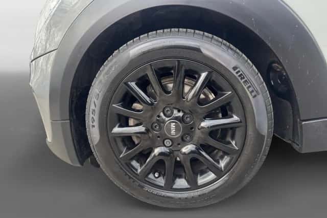 MINI Cooper (2019) thumbnail 8