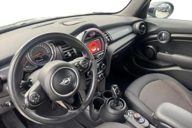 MINI Cooper (2019) thumbnail 9