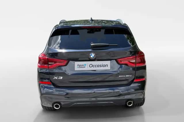 BMW X3 (2021) thumbnail 6
