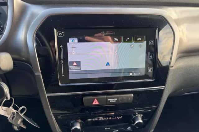 Suzuki Vitara (2021) thumbnail 13