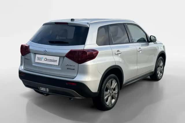 Suzuki Vitara (2021) thumbnail 5