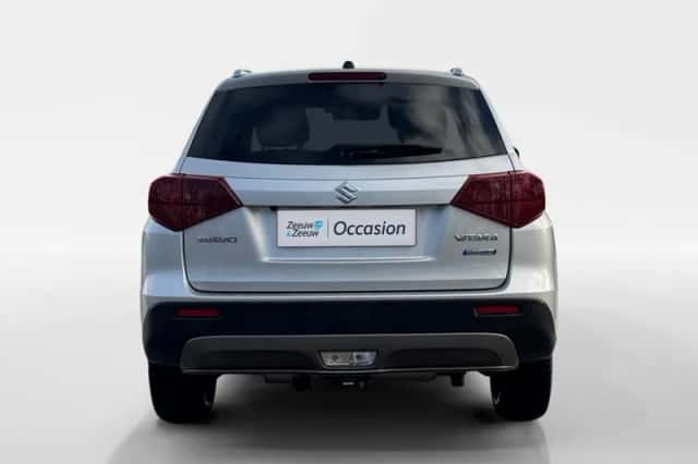 Suzuki Vitara (2021) thumbnail 6