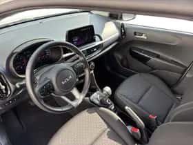 Kia Picanto (2022) thumbnail 8